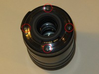 Unscrewing the lens mount